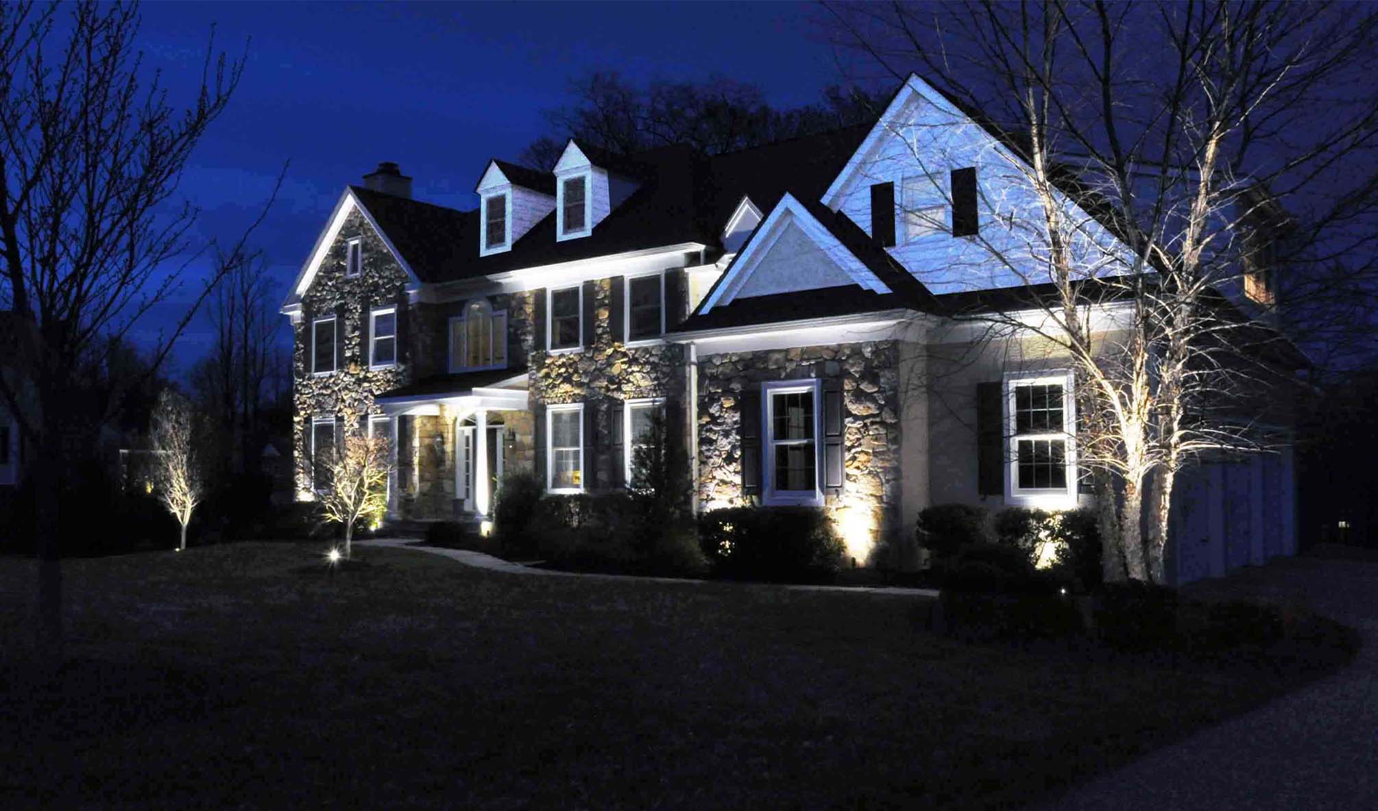 Hydroscapes Lighting On The Front Of A Home At Night