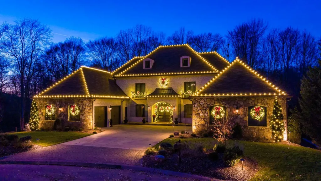 Curb Infusion Holiday Lighting